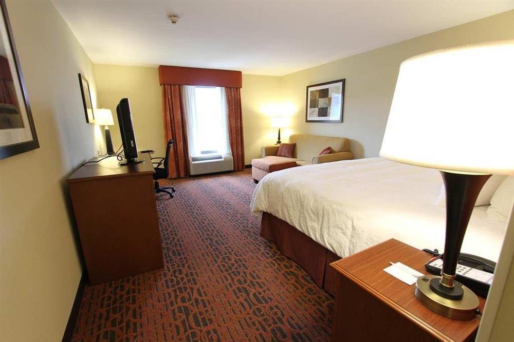 Hampton Inn Clinton Ruang foto